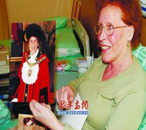 Audrey Jones, Lord Mayor of Manchester,UK (Reported in Xinhua, China Press and China local news)